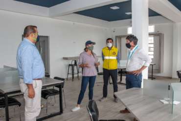 PREFECTO DE LOS RÍOS, JOHNNY TERÁN ABRIRÁ EL CENTRO DE DESARROLLO EMPRESARIAL, EMPRENDIMIENTO E INNOVACIÓN